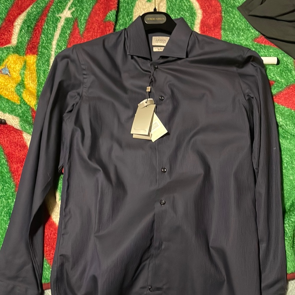 Armani collezioni dress shirt brand new Sz 39. 15/12